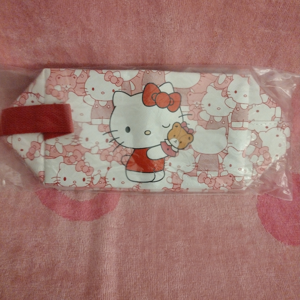 Hello Kitty 12 Piece Makeup Brush And Waterproof Makeup Bag Set - Picture 9 of 9